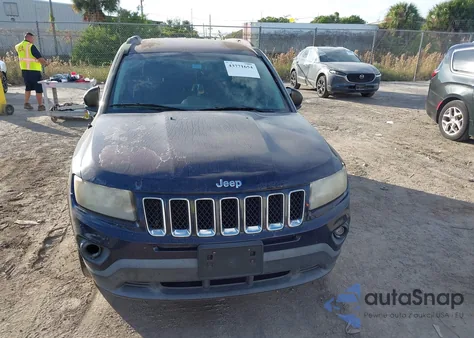 2014 Jeep Compass Sport z USA, uszkodzony, nr VIN 1C4NJDBB5ED623896